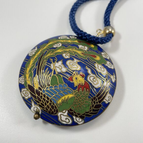 Vintage  Cloisonne Lucky Rooster Round Enamel Gold Tone Pendant Necklace Cord - Picture 5 of 9